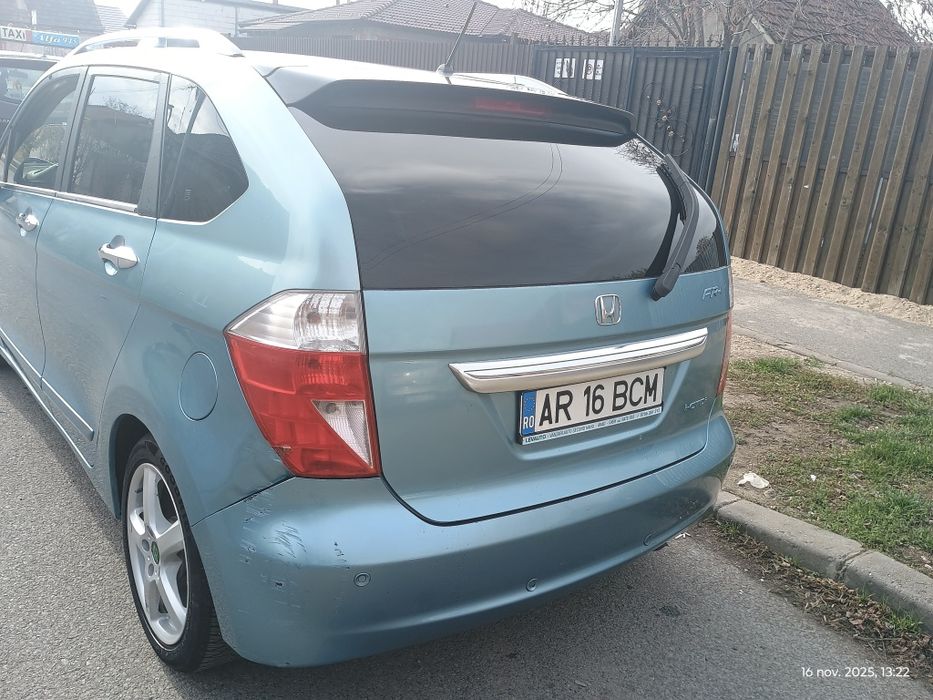 De vânzarea Honda fr-v
