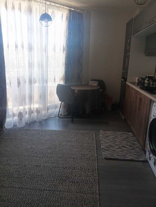 Операта двустаен обзаведен