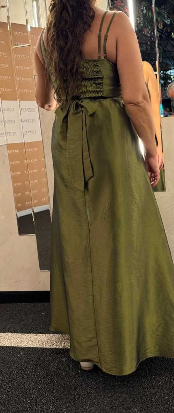 Rochie ocazie verde marimea L satinata
