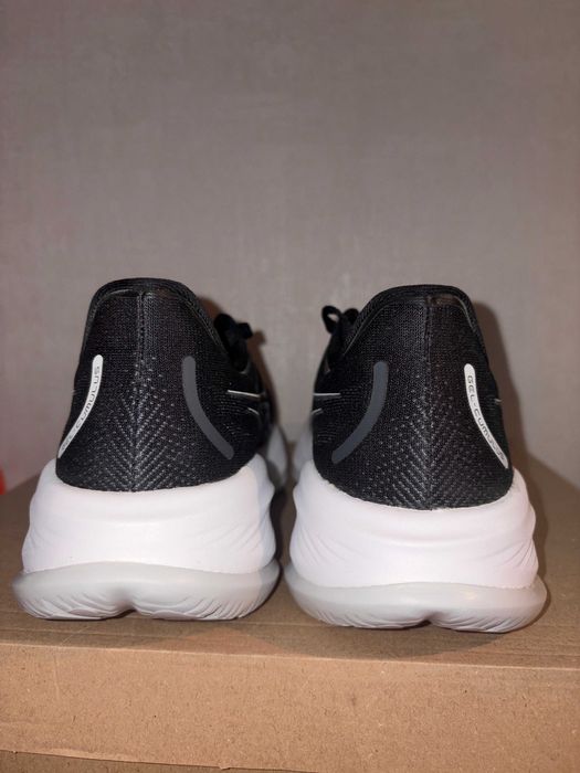 Asics Gel-Cumulus 26 - Номер 39.5