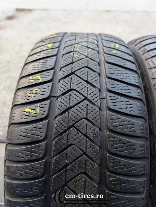 SET 2 Anvelope Iarna 245/45 R18 PIRELLI Sottozero 3 100V - Runflat