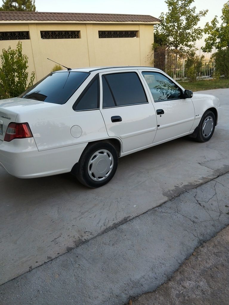 Nexia 2 sotiladi narxi 7300