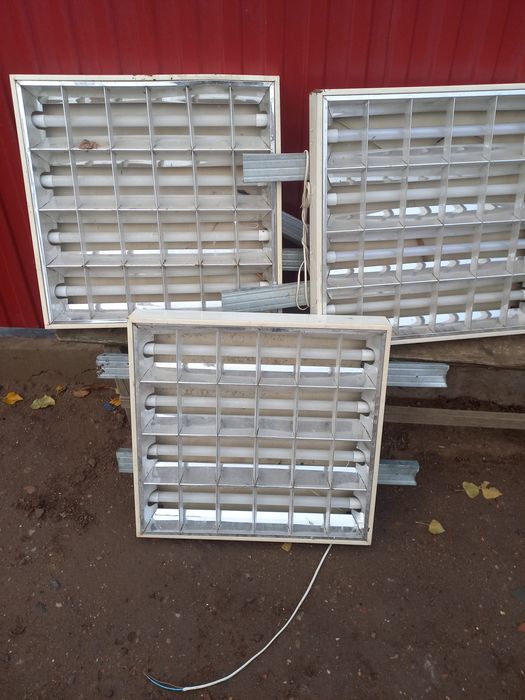 Лампалар илинип туратын