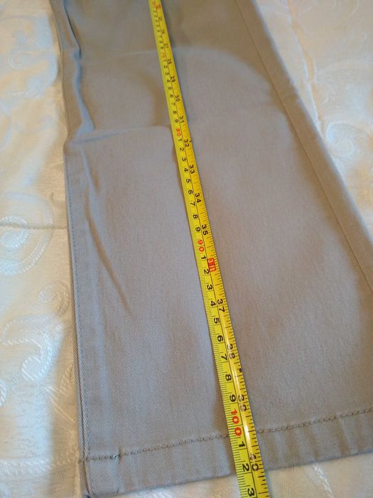 Pantaloni noi bărbați,pe crem, mărimea 52