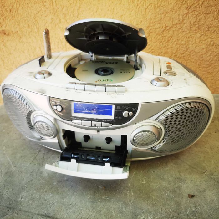 radio casetofon, mp3 cd player sistem audio boxe ceas trazistor etc