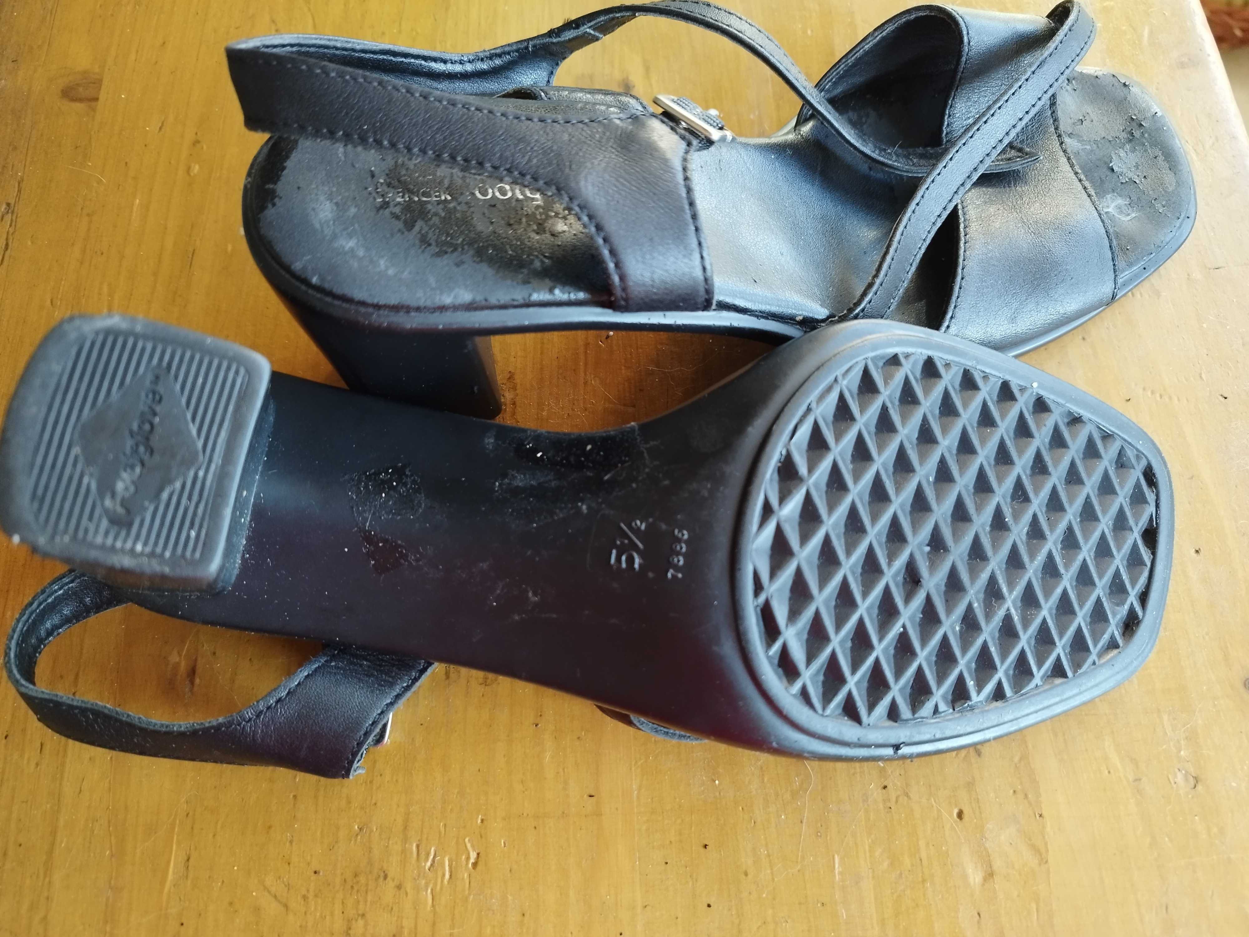 Дамски кожени сандали с ток Footlocker, размер USA 5.5 (EU 38) , 10 лв