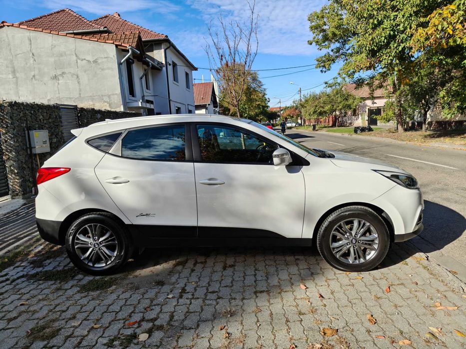 HYUNDAI ix35  / 2015 / Euro 5 / NAVI / Panoramic/ Senzori / 1.7 Diesel