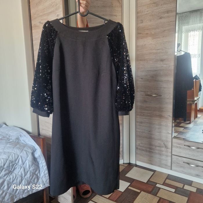 Продам Вечерние платья.