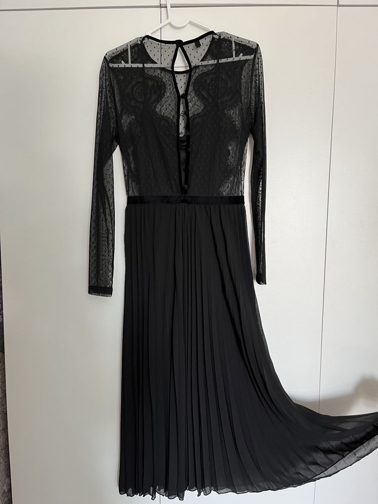 Платье вечернее черное продам