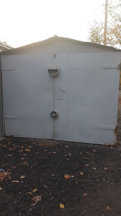 Продам металлический гараж