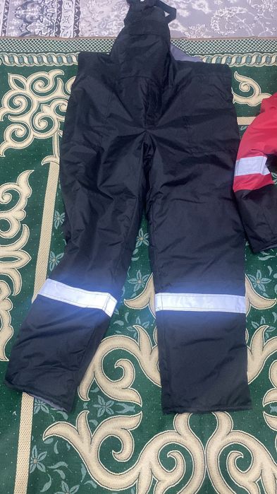 Продам спец одежду