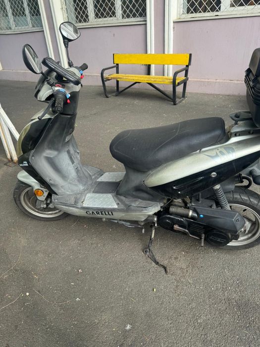 Vand scuter 4t garelli inscris acte la zi