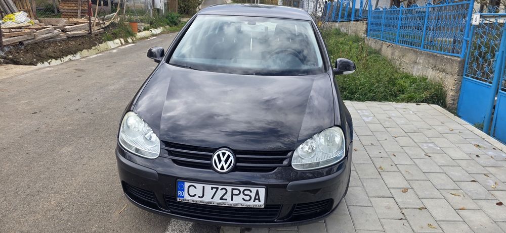 Vând wolsvagen golf 5
