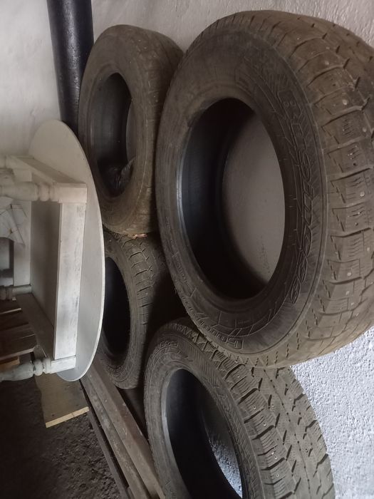 Продам R 16 C шиповка