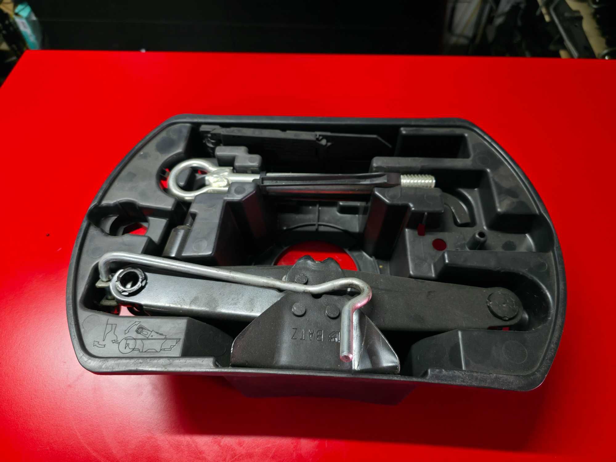 KIT Complet Cric AUTO OEM Peugeot 2008 3008 5008 Citroen