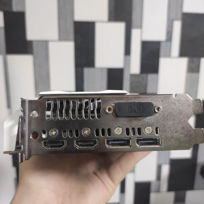 Vand GTX 1070 Asus Dual