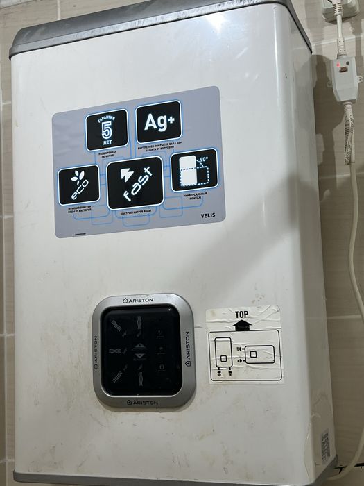 Водонагреватель Аристон 80 л (сенсорный)