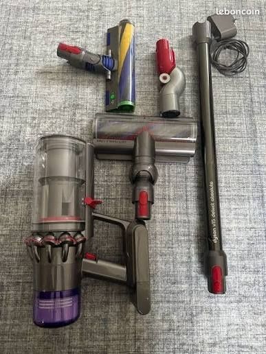 Пылесос Dyson V15 Detect Absolute - Уборка на новом уровне!