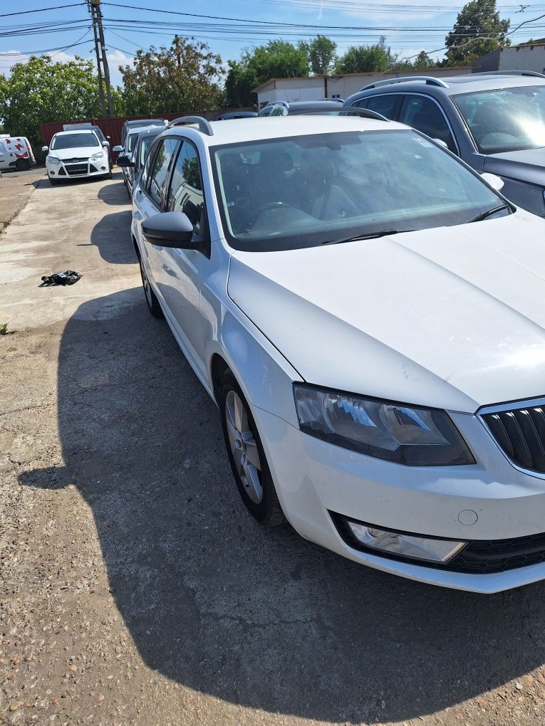 Dezmembram Skoda octavia 3 1.6 tdi cod motor CRK cutie viteze manuala