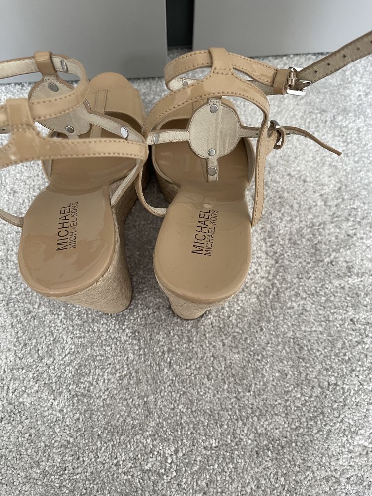 Sandale Michael Kors tip platforma