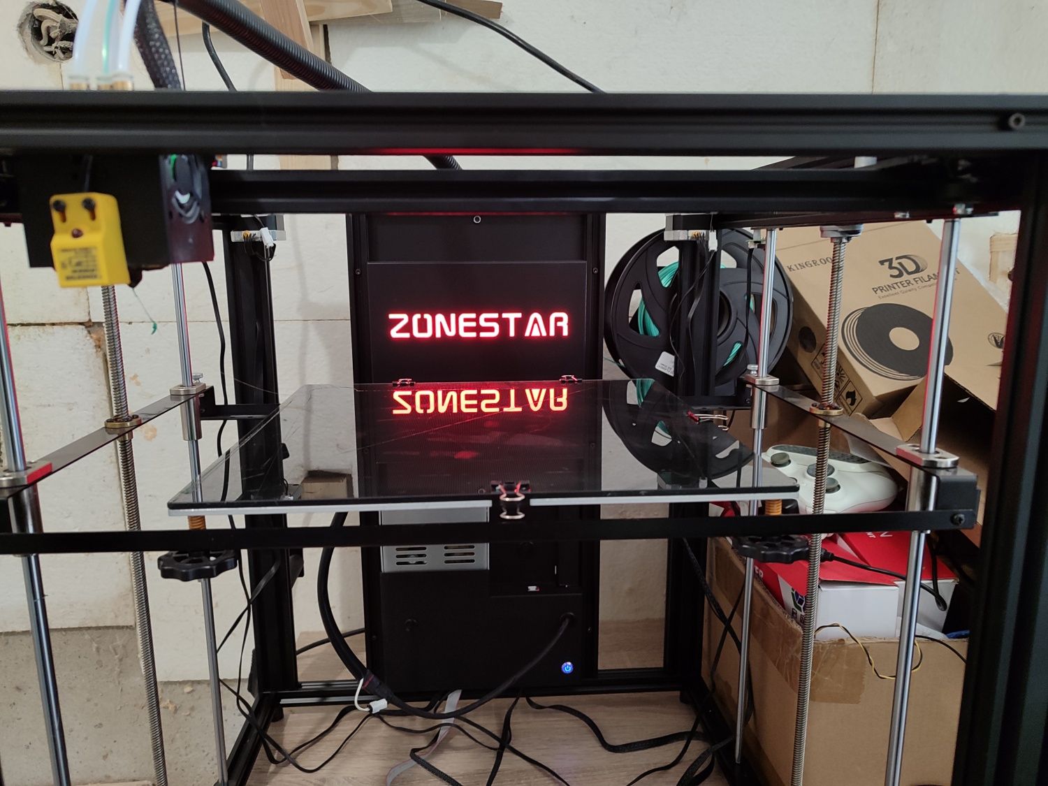 Продавам 3D принтер Zonestar