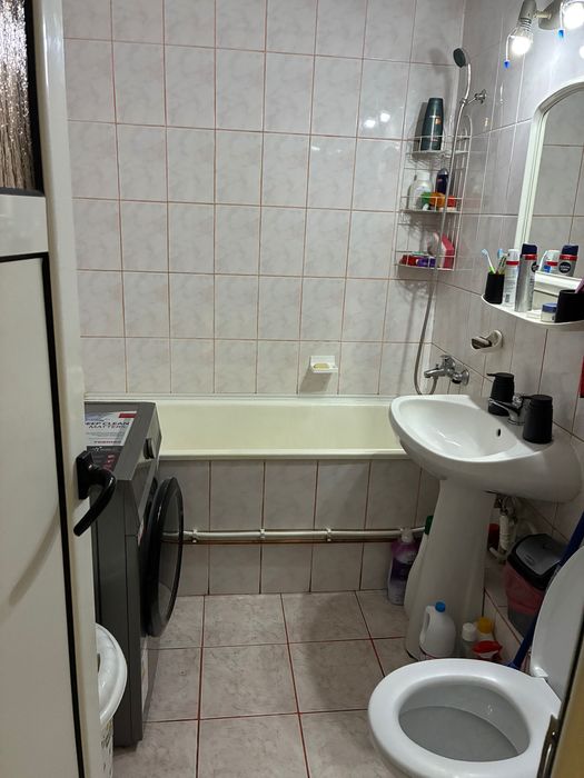 Vând apartament cu 2 camere