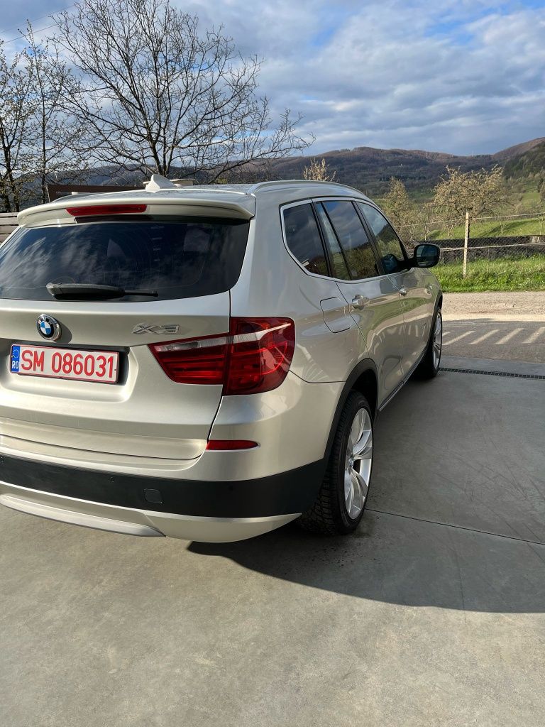 Vînd bmw x3 2011
