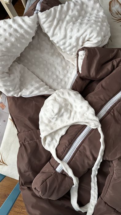 Продам конверт на выписку