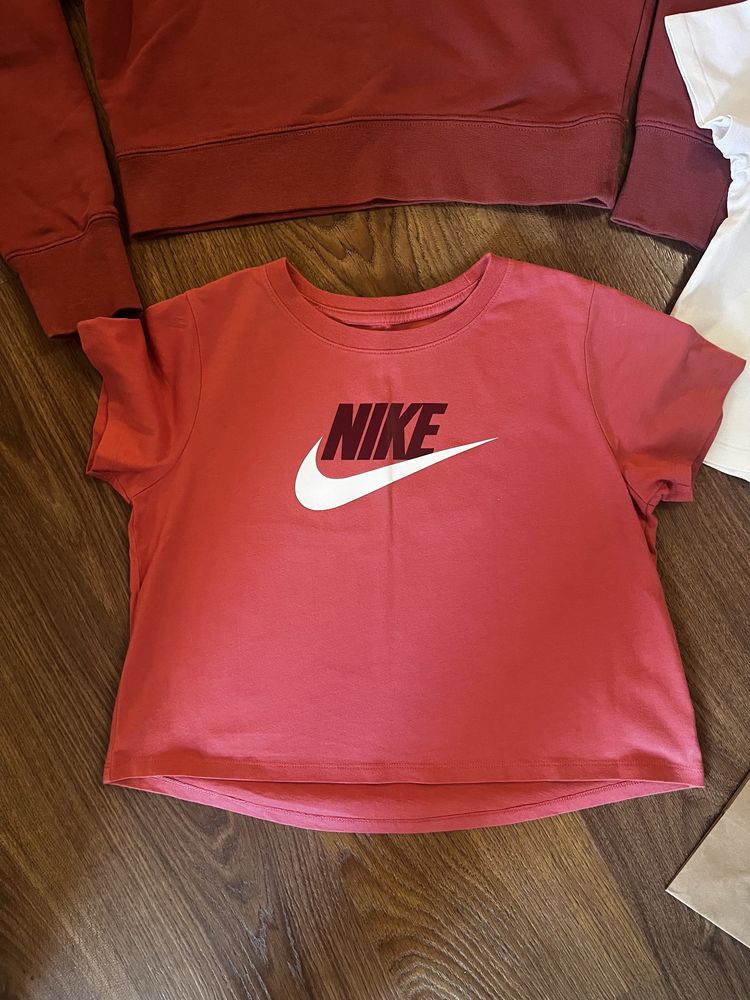 NIKE - оригинални дрешки комплект