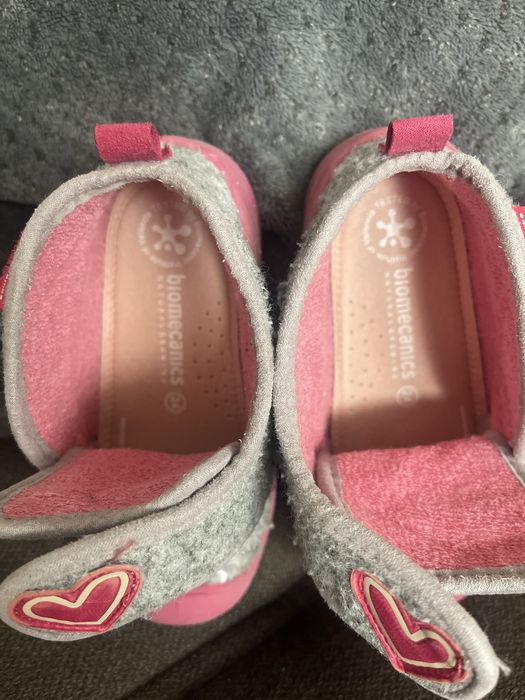 Пантофи Biomecanics, размер 24