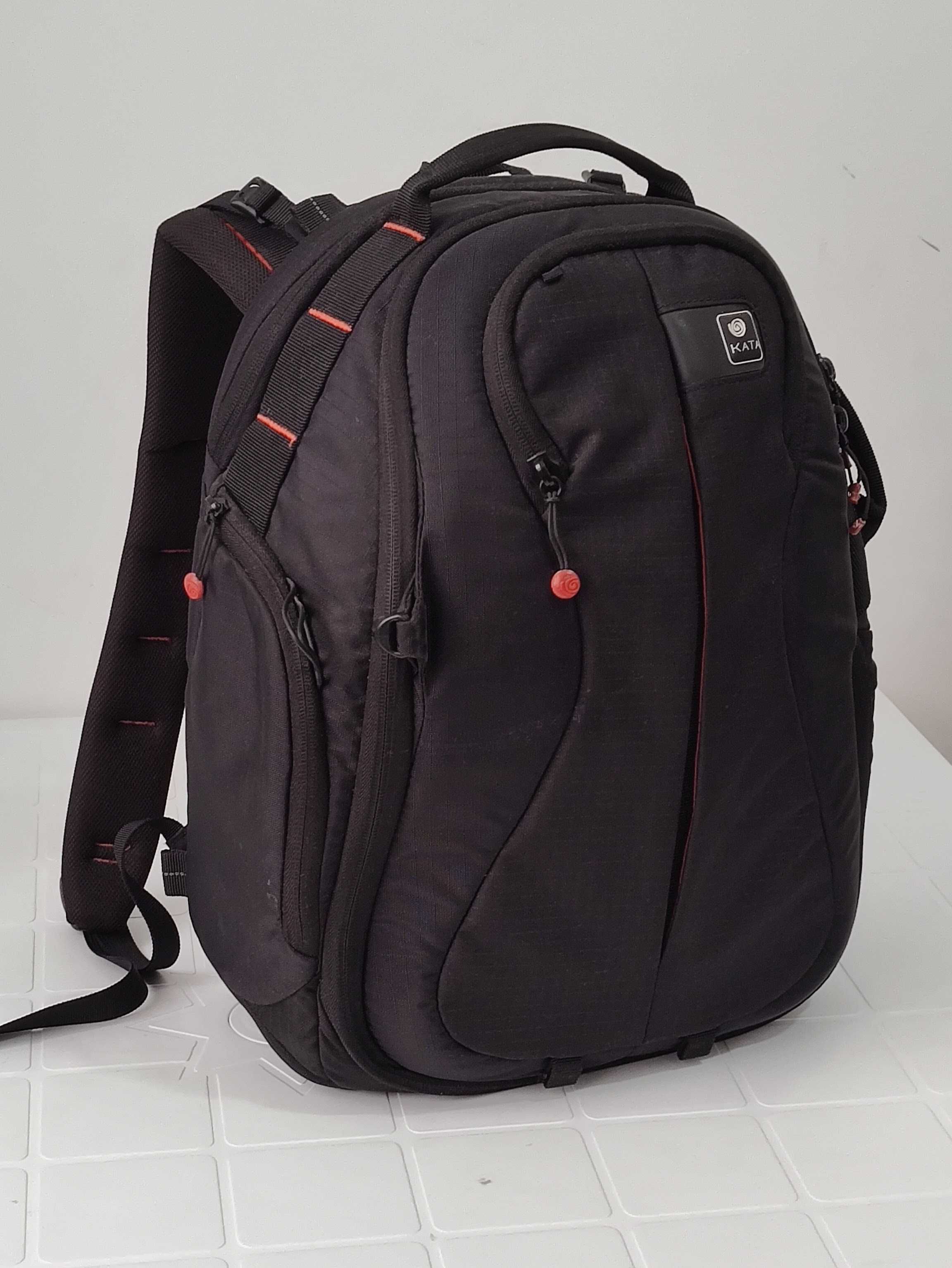 Rucsac foto compact Kata Minibee 110 PL