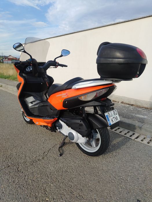 Scuter Malaguti Madison 3 250