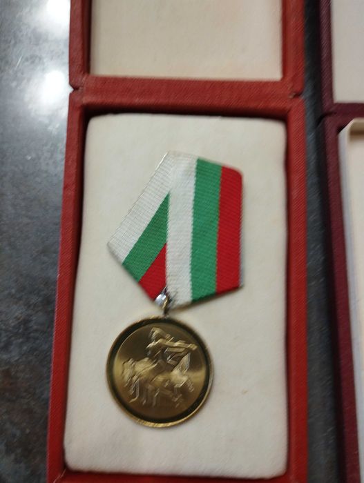 Старинни медали и значки