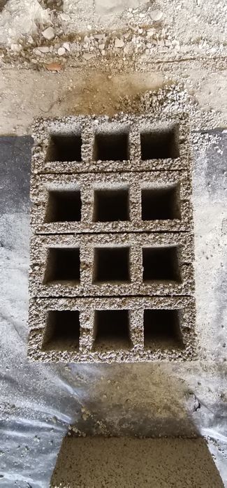 Boltari de vânzare 15/20/40 *20/20/40