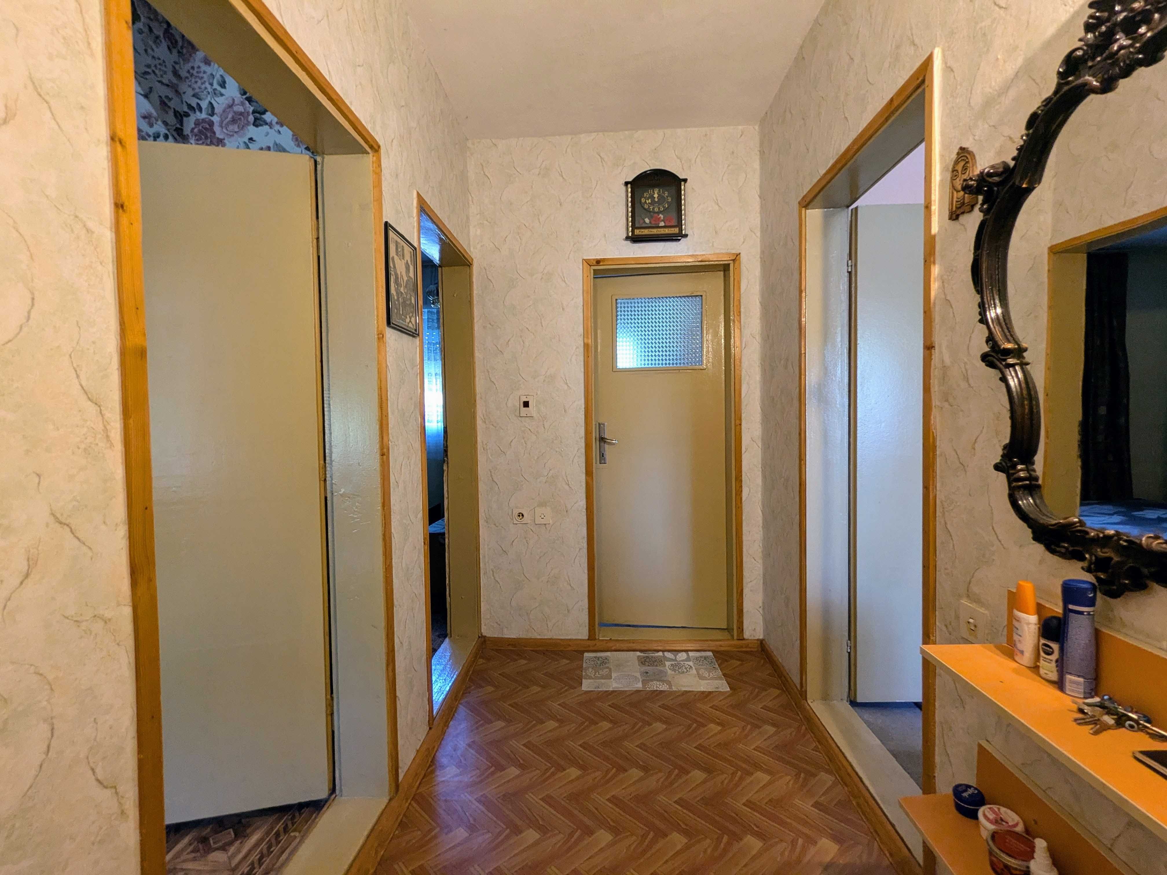 Двуетажна къща за продажба в с. Боздуганово, обл. Стара Загора