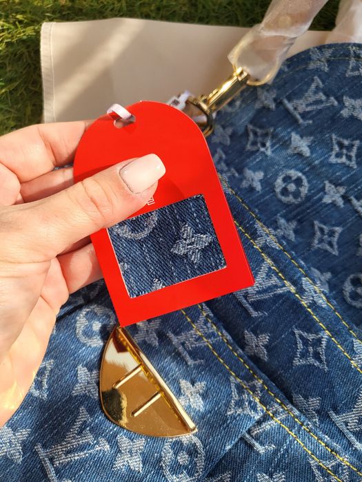 Дънкова чанта Louis Vuitton