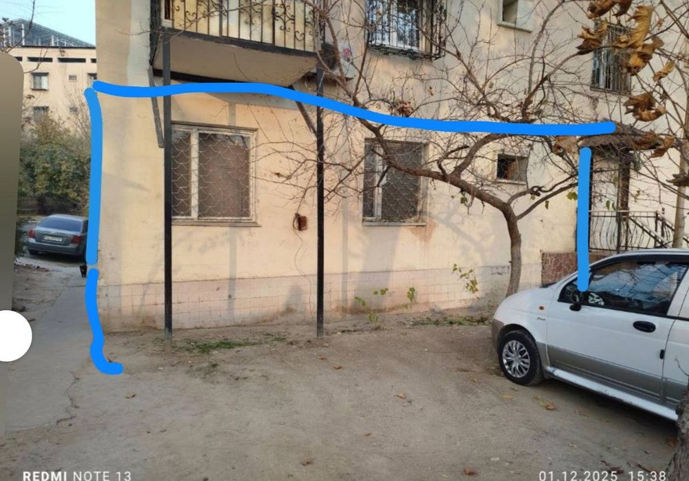 Продаётся под нежилой помищенияа центр горида Дархон Тамара Хоним