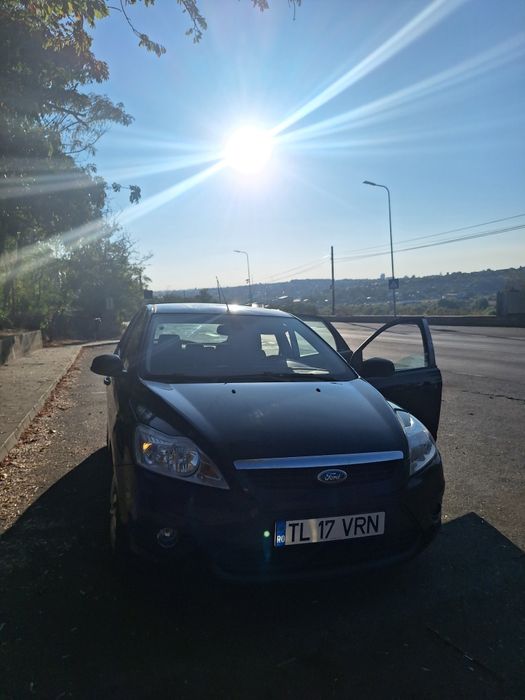 Vând Ford focus MK2