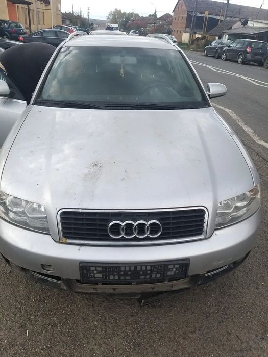 Dezmembram Audi A4 8E din 2004, 1.9 TDI, 74KW, 101CP, cod motor: AVB, Gri
