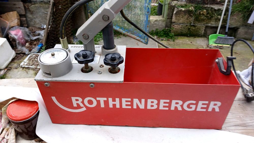 Контролна помпа Rothenberger