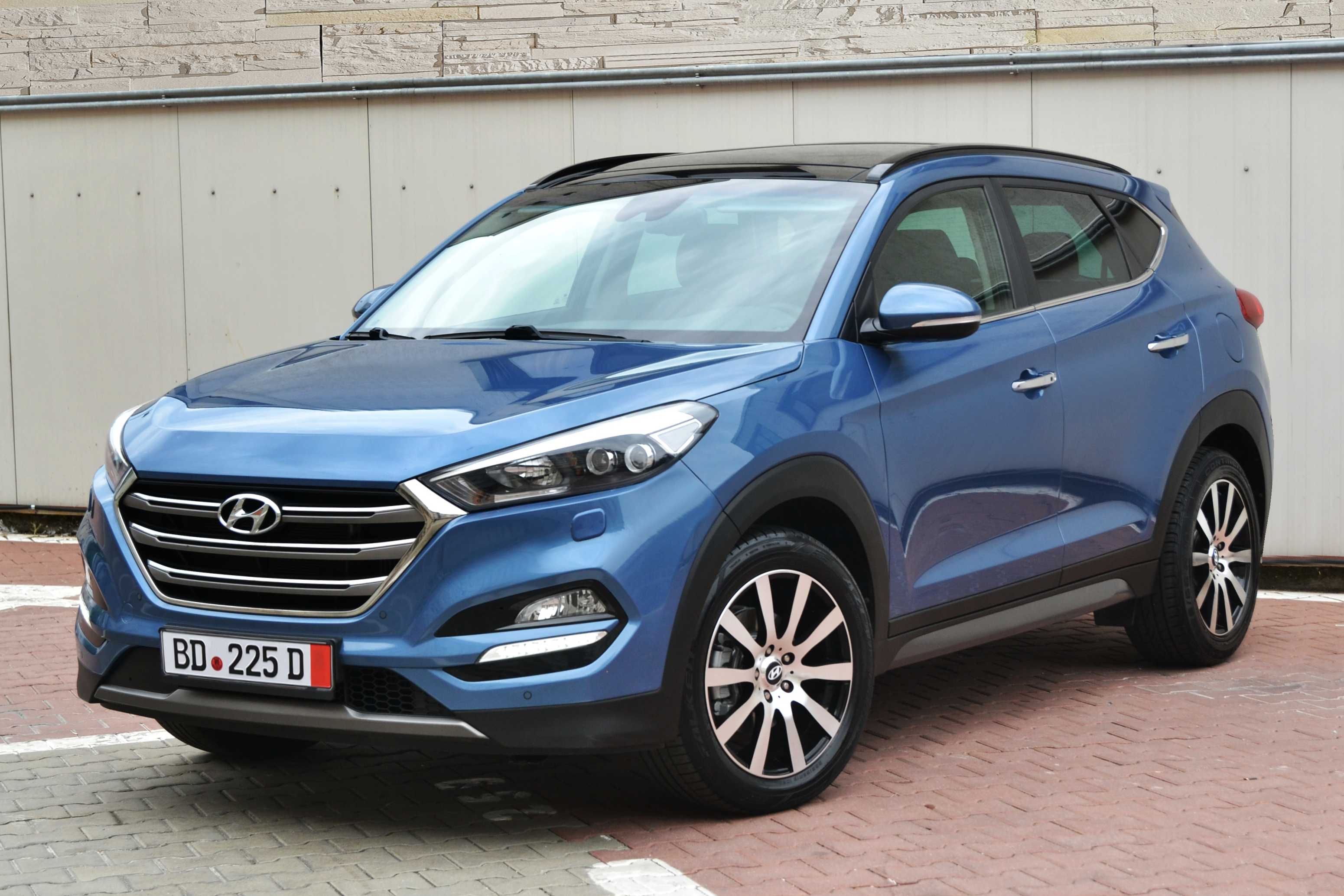 Hyundai Tucson 2.0 / Panoramic / Full Assist / Ventilatie