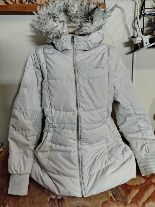 Женкие куртки,ветровки