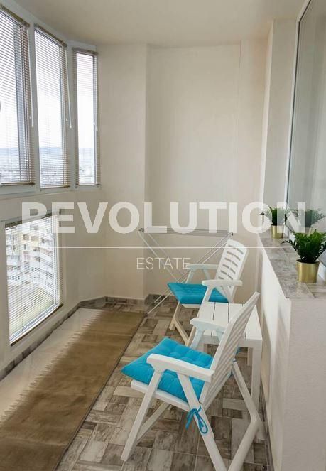 Дава се под наем Двустаен апартамент в Варна, Център - 61 кв.м за 650 € - Снимка #6