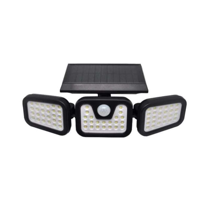 Уличный фонарь на  солнечной  батарее