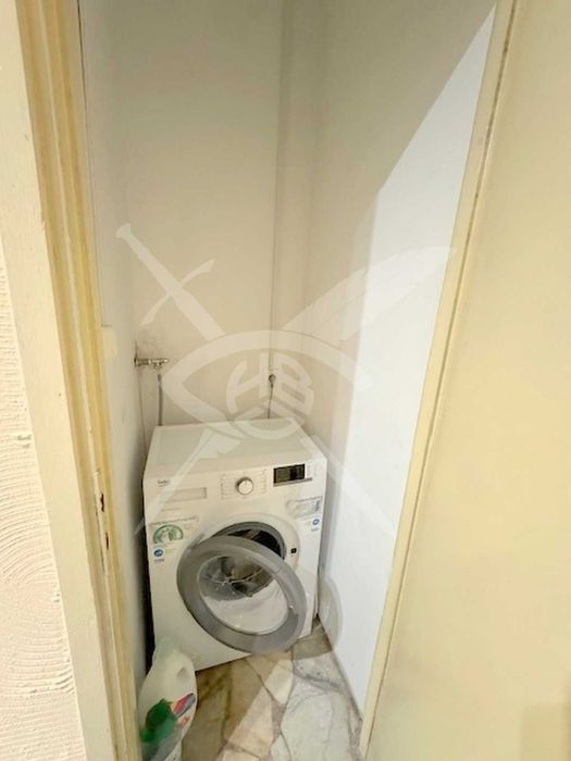 Продава се Тристаен апартамент в София, Младост 1 - 110 кв.м за 2455 €/кв.м - Снимка #12