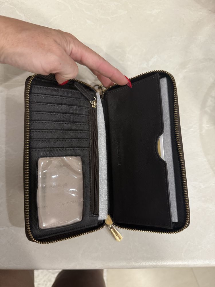 Портфейл Michael Kors