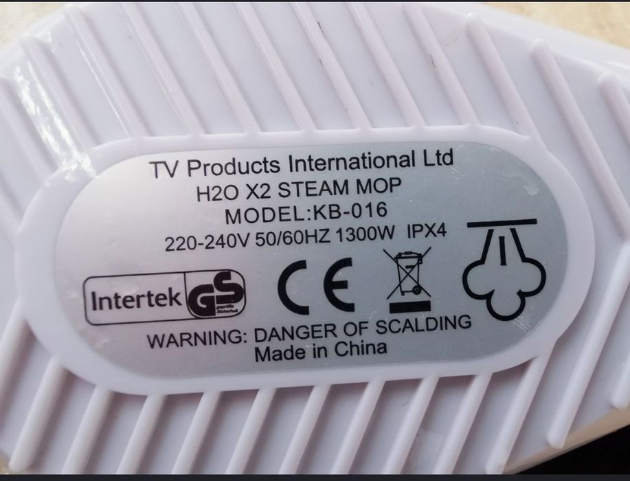 Mop electric spală cu aburi gresia faianța