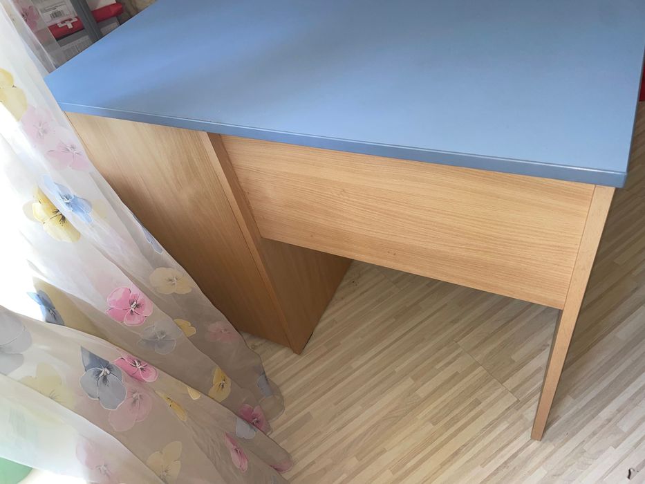 Ученическо офис бюро