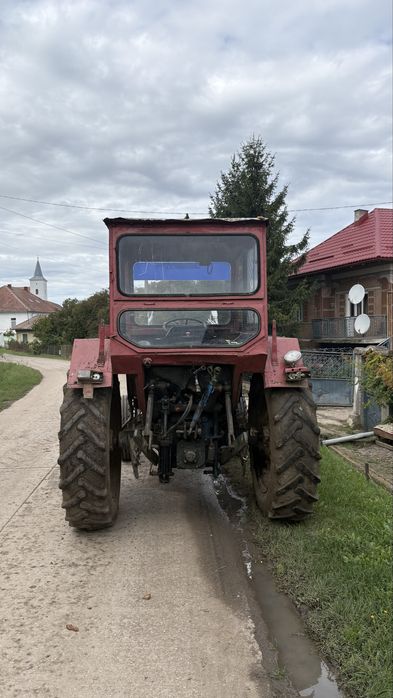 UTB 650 cu incarcator frontal