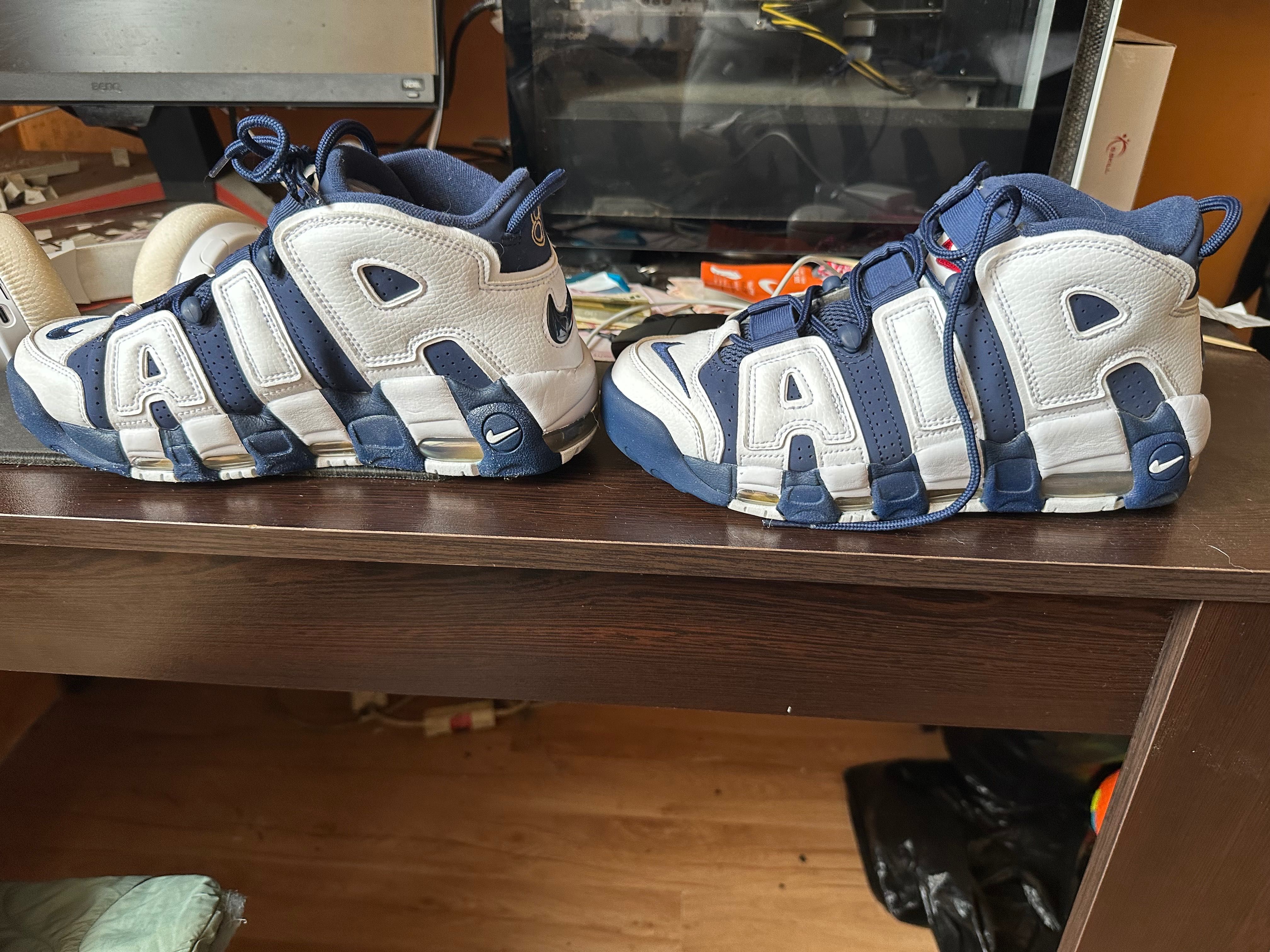 Nike uptempo обувки